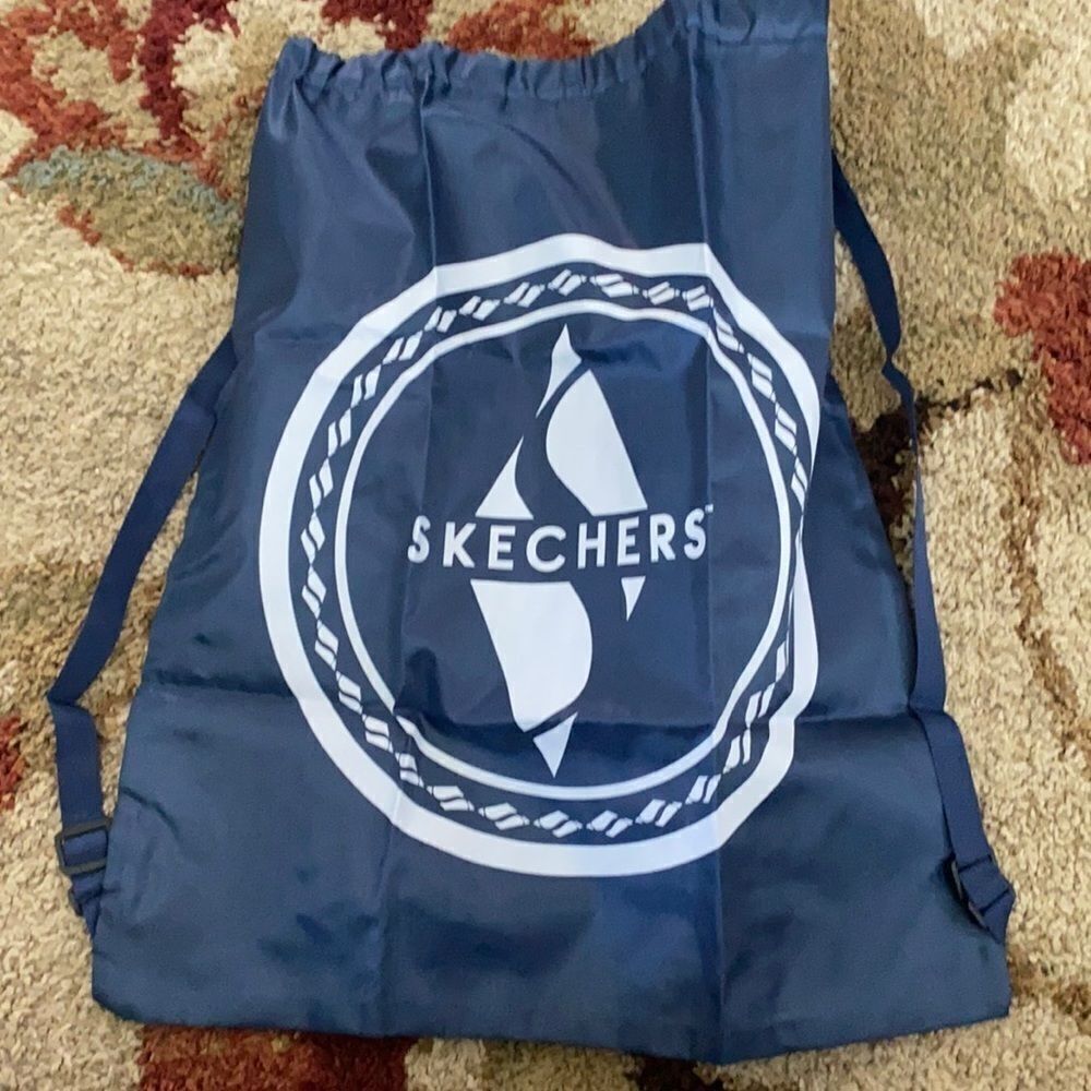 🌸 Free if Bundled 🌸Sketcher Backpack bag ❤️